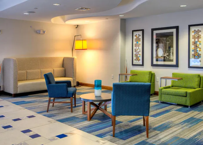 Hutto Hotels
