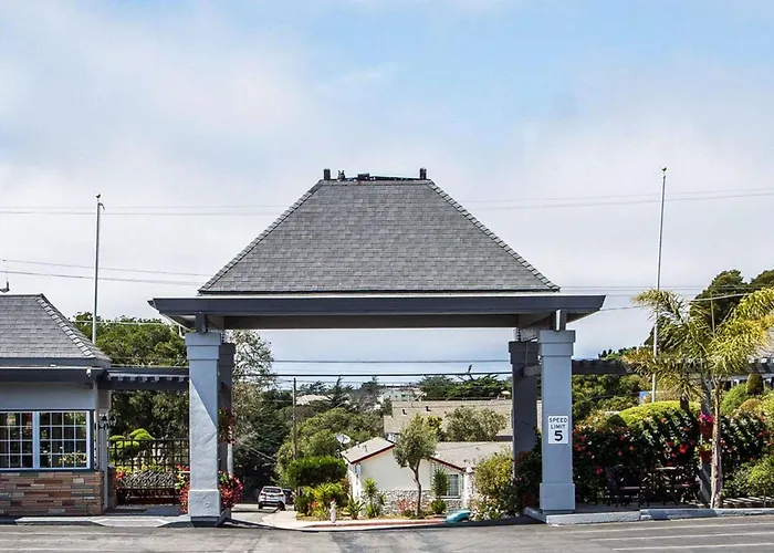 Blu Pacific Hotel Monterey