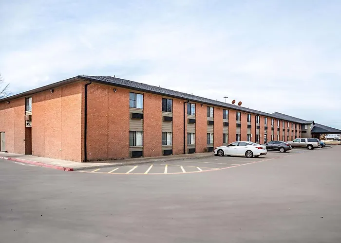 Econo Lodge Inn & Suites Mckinney - Plano North