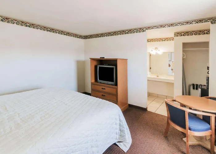 Travelodge By Wyndham Temple