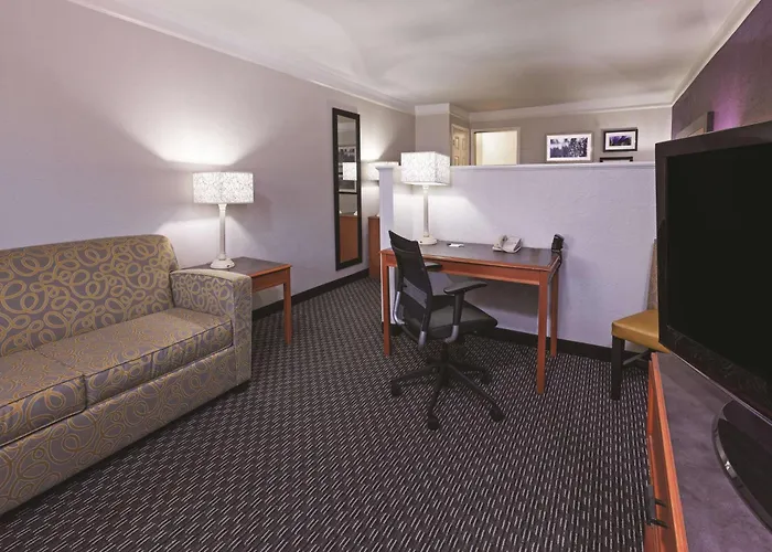 La Quinta Inn By Wyndham San Marcos