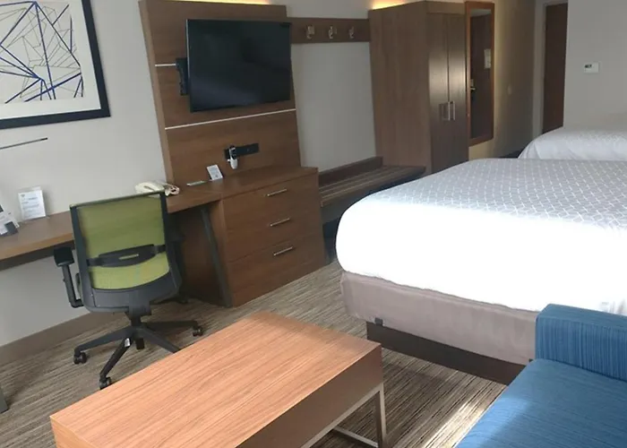 Delmont Hotels