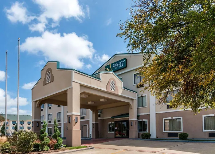 Quality Suites Burleson - Ft Worth