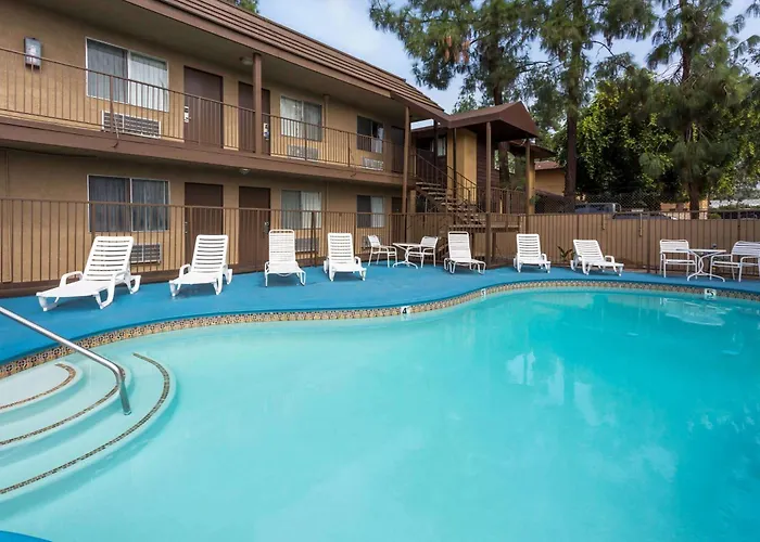 Days Inn By Wyndham In San Bernardino