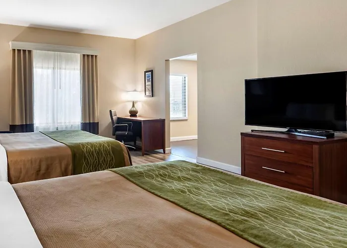 Comfort Inn & Suites Fort Walton Beach - Destin West