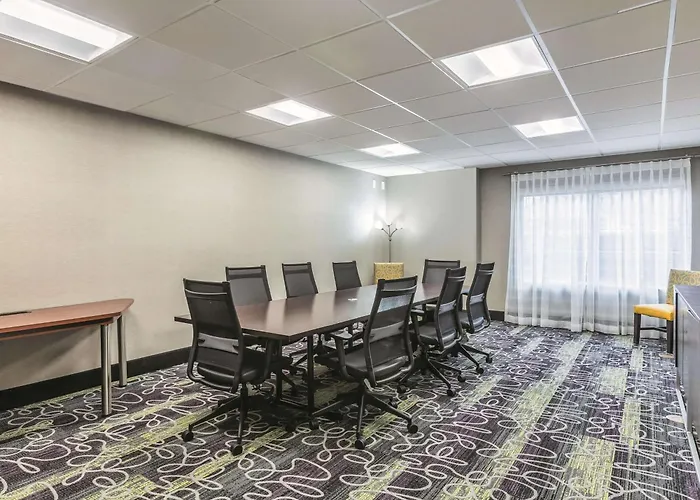 Hotels in Plano