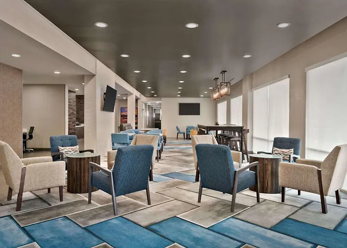 La Quinta Inn & Suites By Wyndham San Bernardino