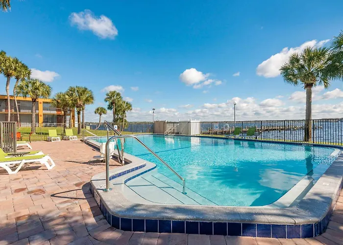 Quality Inn And Suites Palatka Riverfront