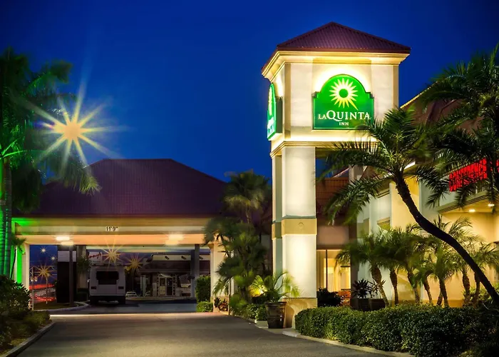 La Quinta By Wyndham Clearwater Central
