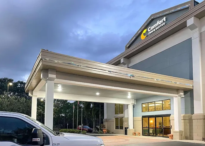 Comfort Inn & Suites Sarasota I75 The Meadows