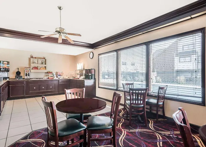 Hawthorn Extended Stay By Wyndham Dayton
