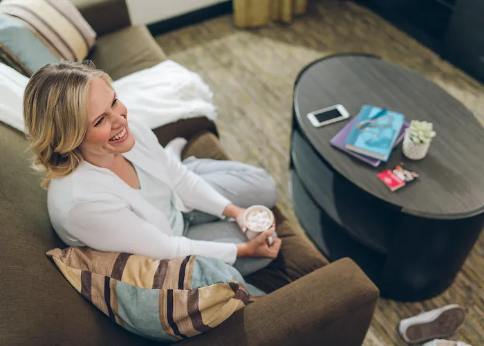 Sonesta Simply Suites Detroit Ann Arbor