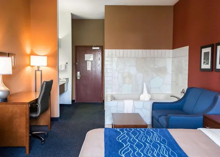 Comfort Inn Crystal Lake - Algonquin
