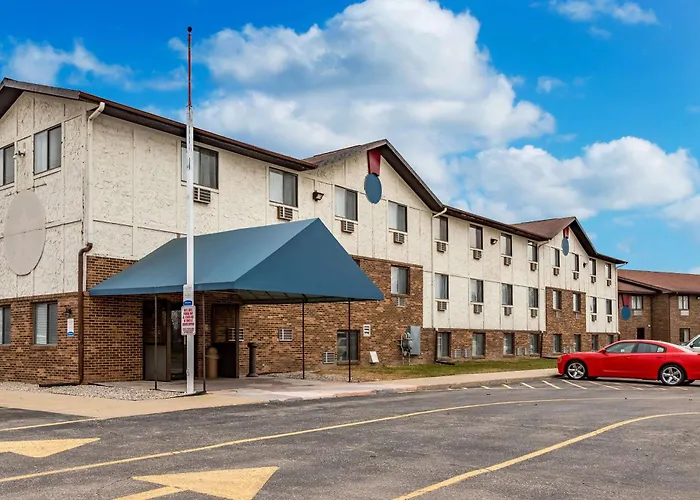 Auburn Hotels
