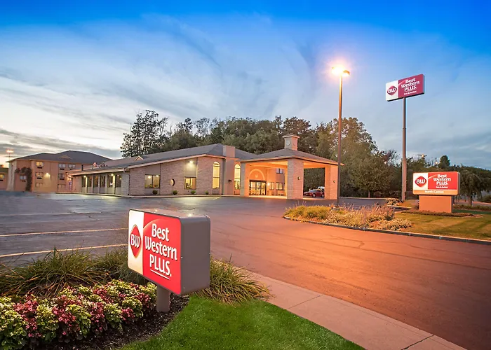 Best Western Plus North Canton Inn & Suites