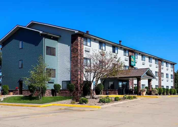 Quality Inn & Suites Bloomington I-55 And I-74