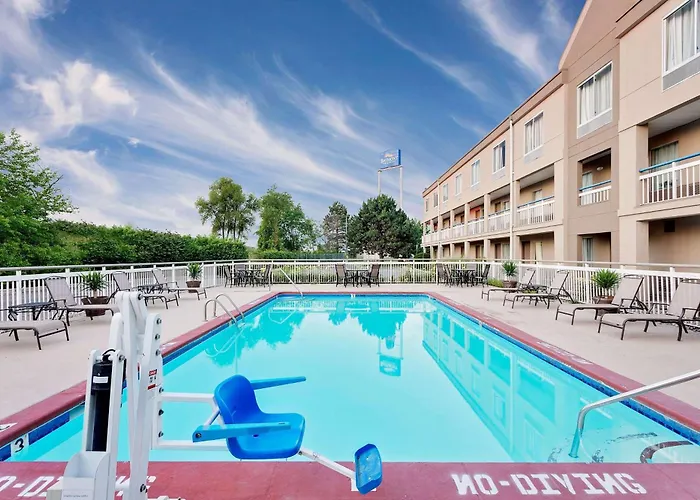 Baymont By Wyndham Kalamazoo East