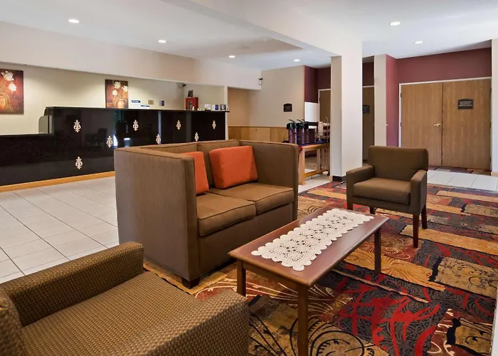 Best Western Plaza Hotel Saugatuck