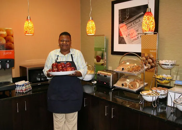 Hampton Inn Youngstown-North