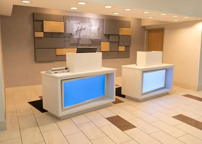 Holiday Inn Express Hotel & Suites Elkhart-South By Ihg