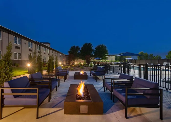 Joplin Hotels