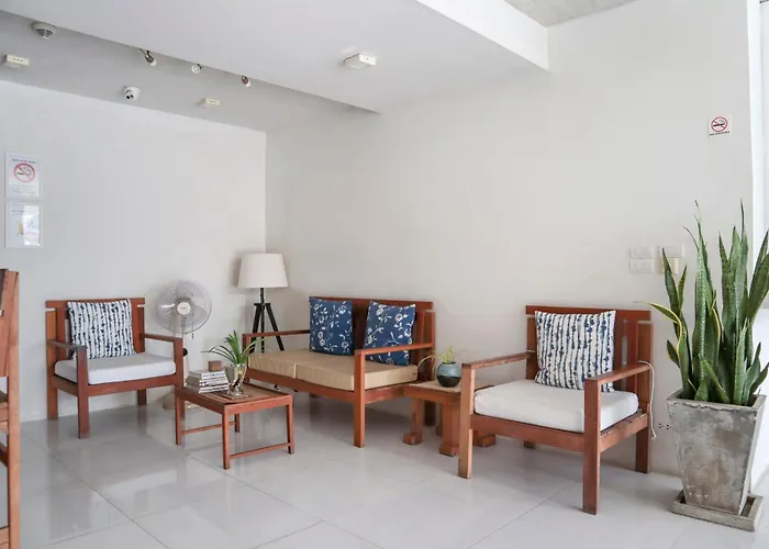 Hotels in Strand Kamala