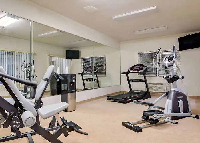 Lawrenceburg Hotels