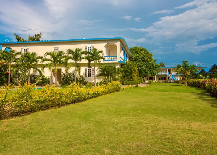Travellers Beach Resort Negril