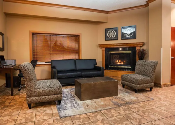 La Quinta By Wyndham Portland Airport Hotel