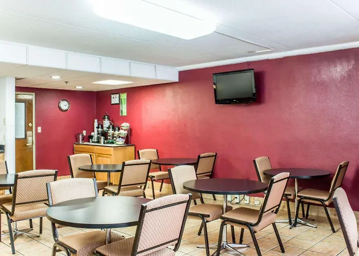 Quality Inn & Suites Fayetteville