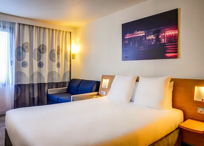 Novotel Paris Suresnes Longchamp