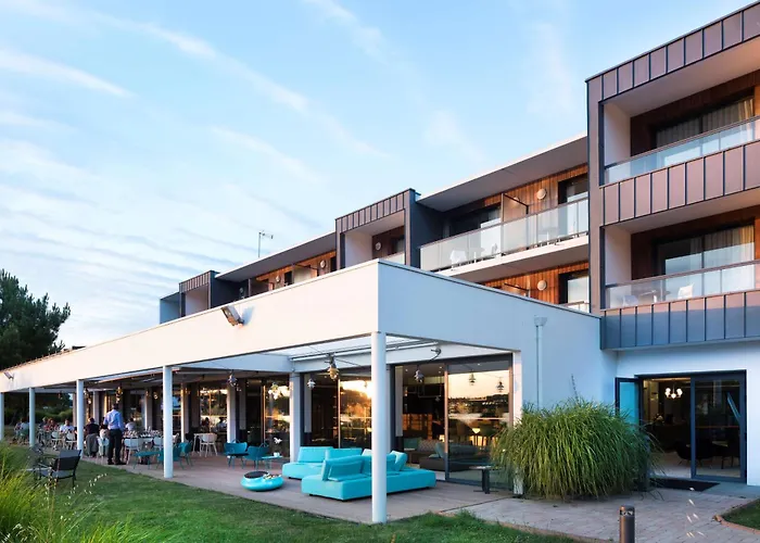 Best Western Plus Hotel les Rives du Ter Larmor-Plage