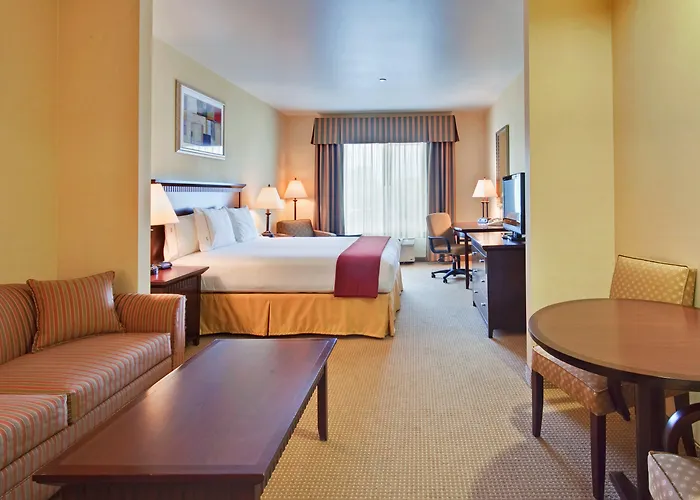 Holiday Inn Express & Suites Beaumont - Oak Valley By Ihg