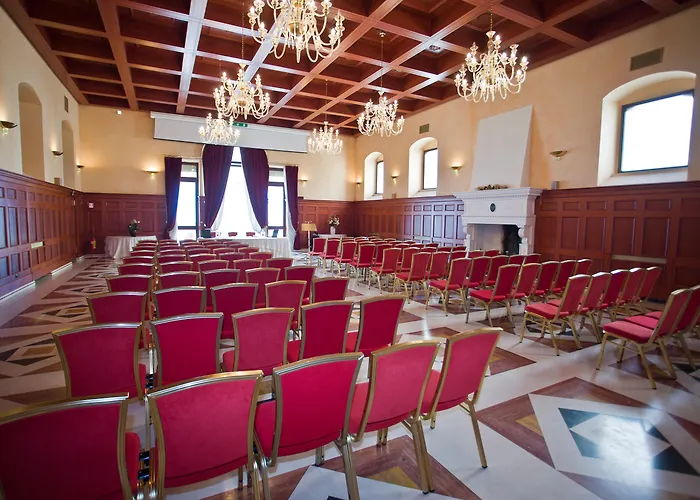 Palace Hotel San Michele Monte SantʼAngelo