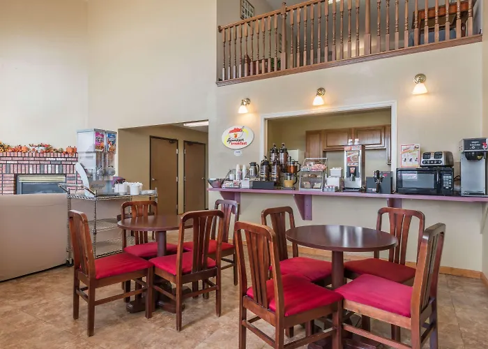 Jerseyville Hotels