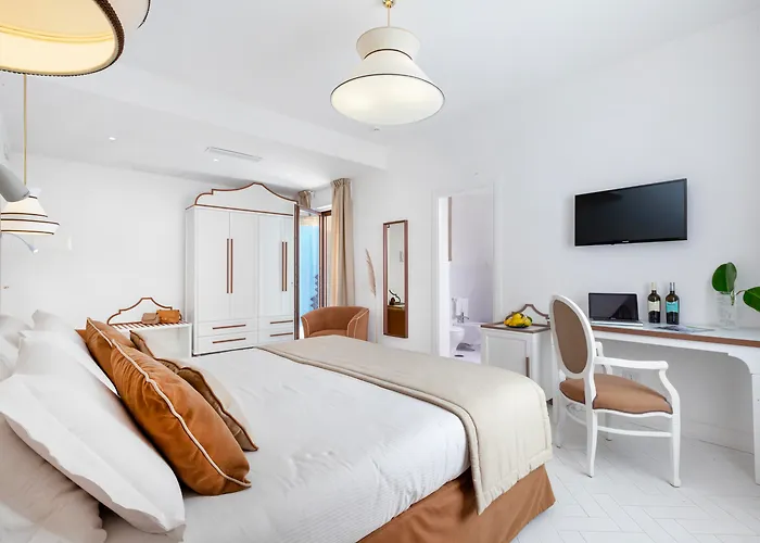 Alimuri Bay Resort