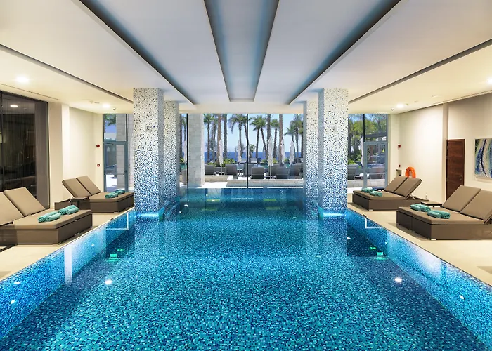 Amavi, Madefortwo Hotels - Paphos (Adults Only)
