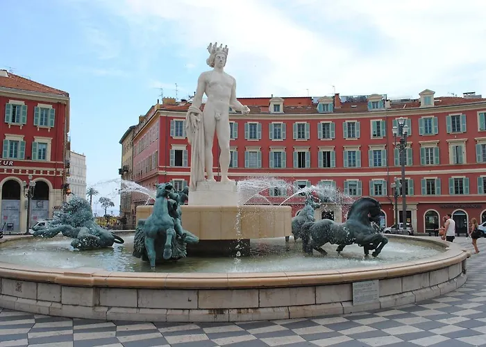 Les Suites Massena Nizza