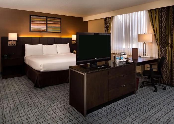 Luxury Hotels in Simi Valley