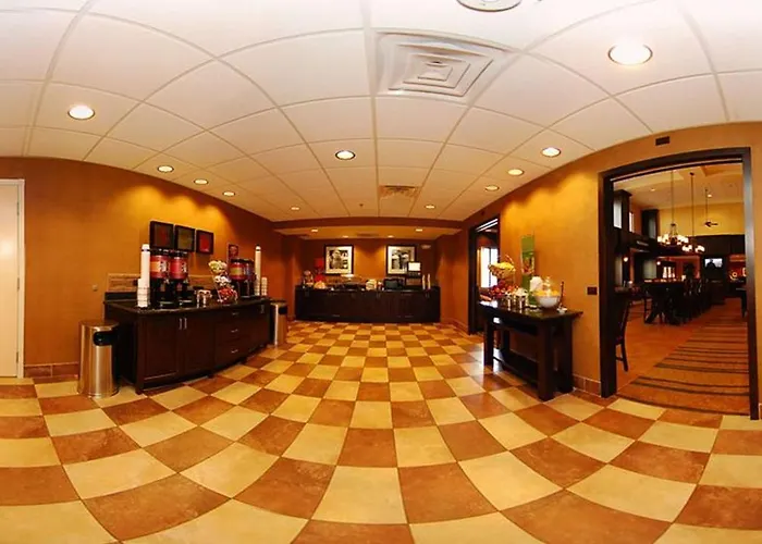 Newly Renovated-Hampton Inn & Suites Casper