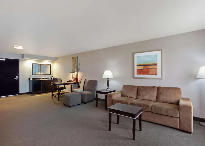 Hampton Inn & Suites Roseville
