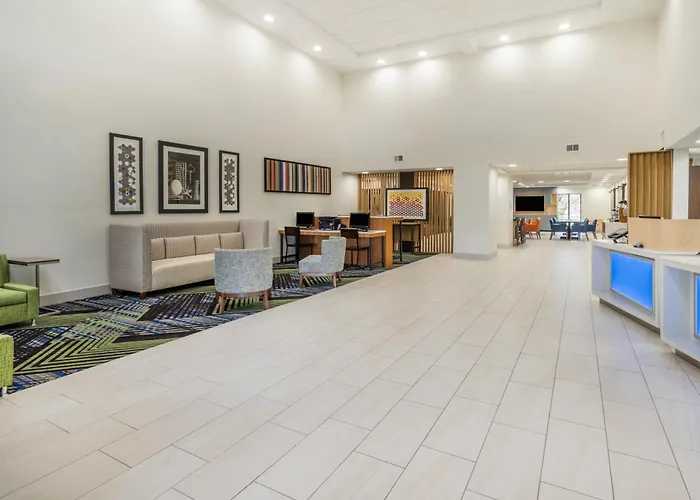 Holiday Inn Express Hotel & Suites Louisville East By Ihg