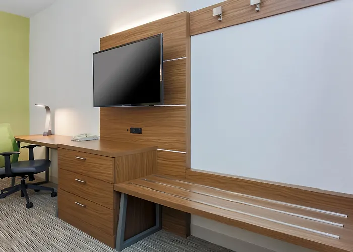 Holiday Inn Express Irondequoit By Ihg Rochester