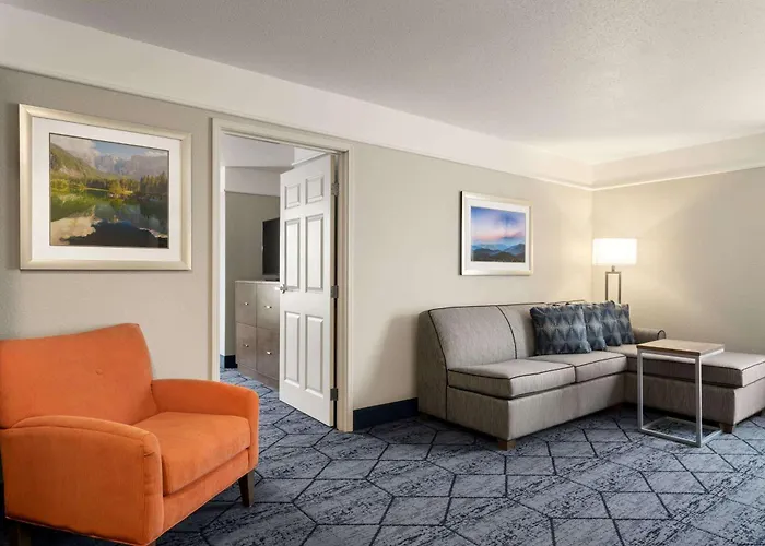 La Quinta Inn And Suites By Wyndham At Watiki Waterpark Rapid City