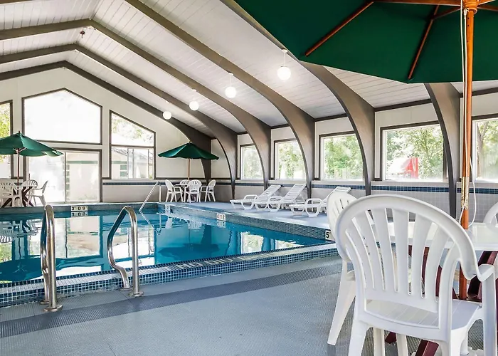 Quality Inn & Suites Des Moines - Merle Hay Road Urbandale