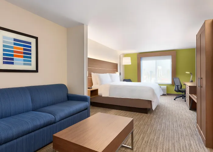 Holiday Inn Express & Suites Merced - Yosemite Natl Pk Area By Ihg