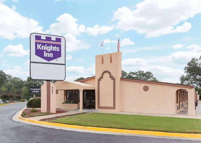 Knights Inn - Tucker