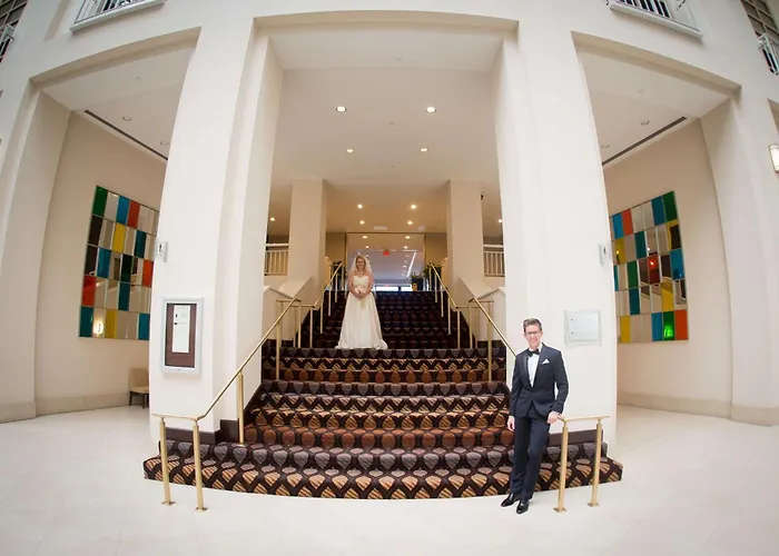 Embassy Suites By Hilton Alexandria Old Town