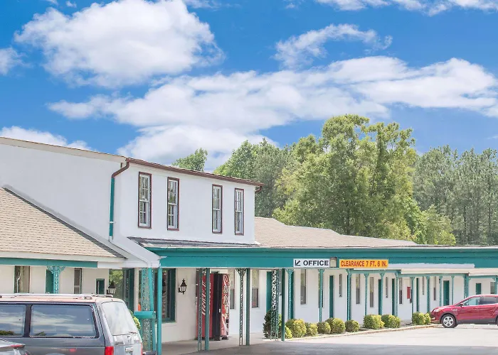 Knights Inn Emporia
