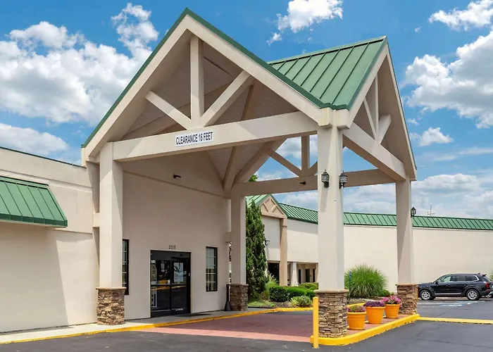 Quality Inn & Suites Hanes Mall Winston-Salem